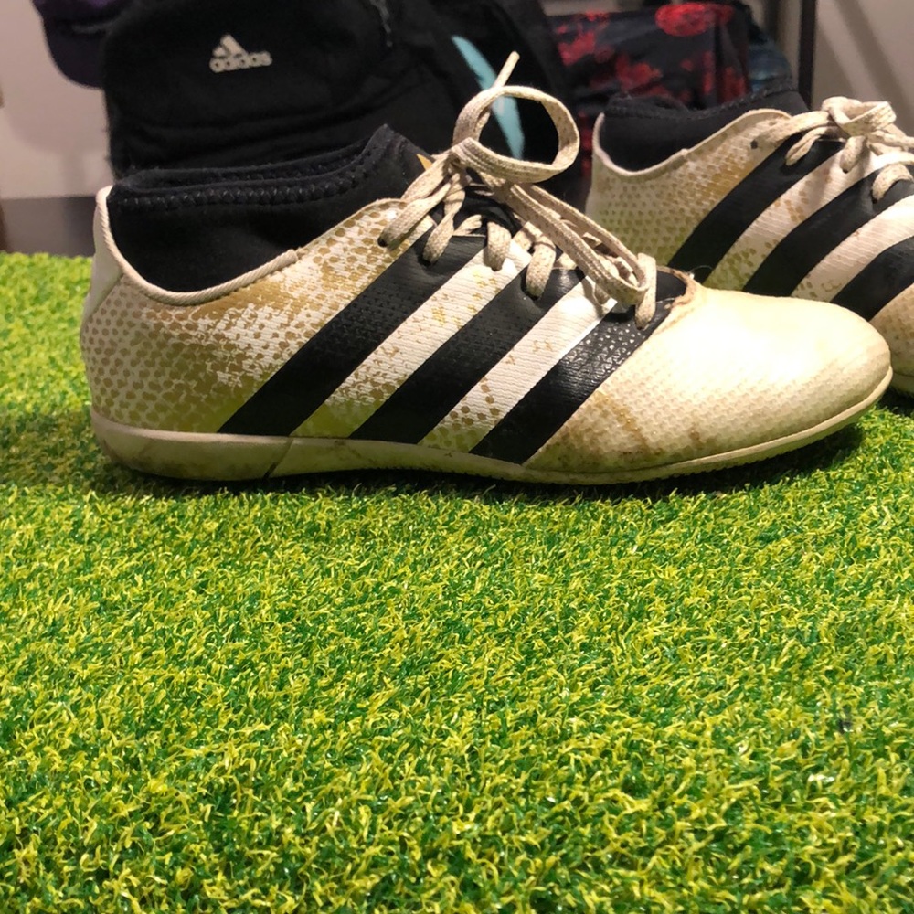 Adidas Futsol Soccer Shoes